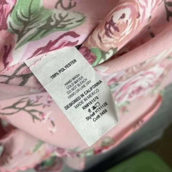 Haptics size Large Pink Satin Floral Oversized Kimono - Picture 8 of 9